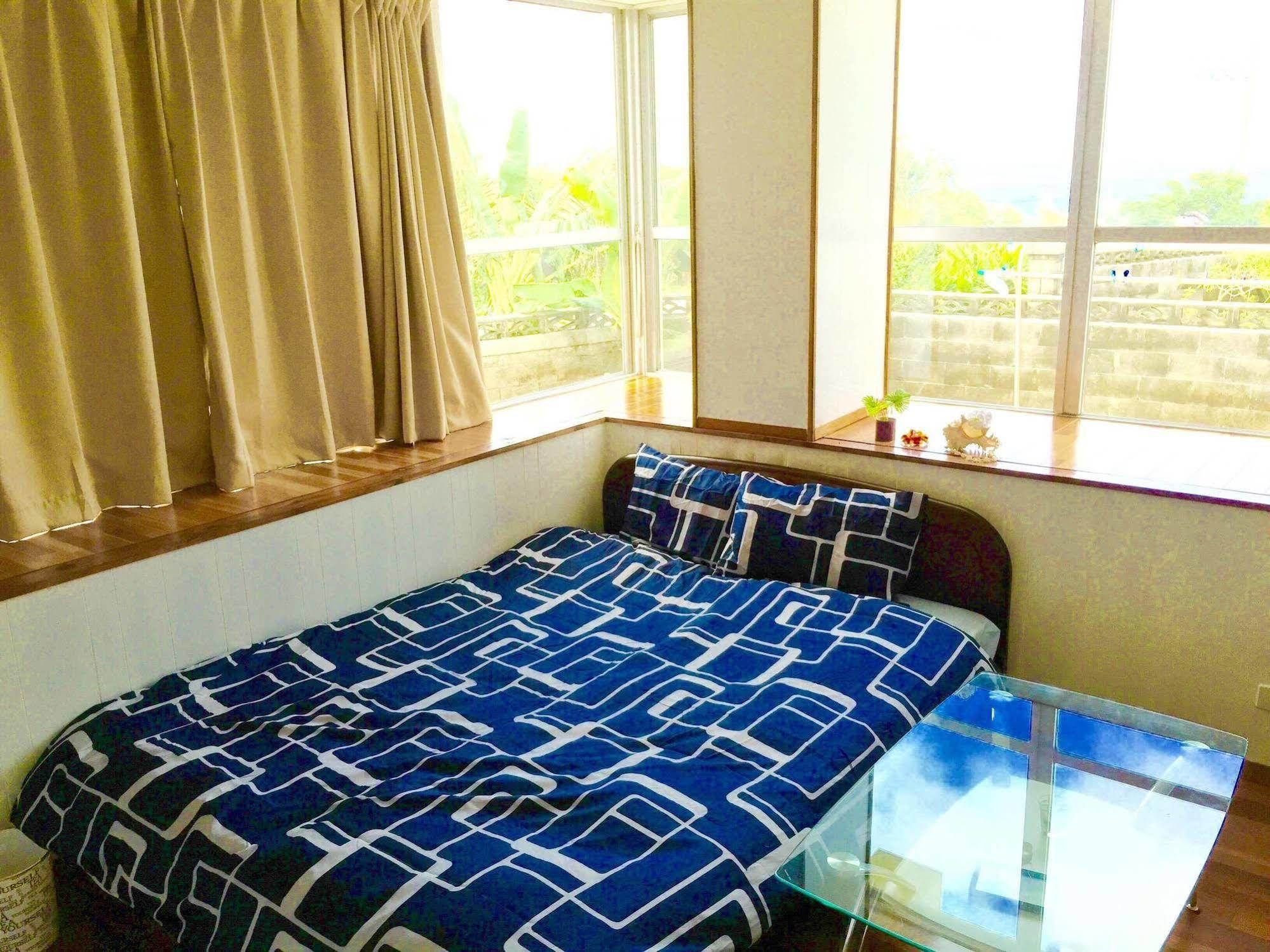 Guesthouse Seagull Village Motobu Exterior foto